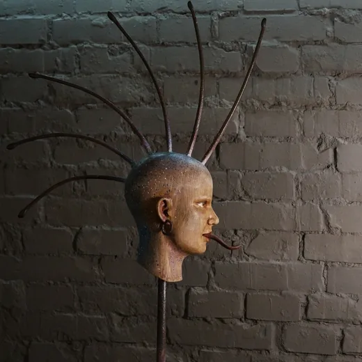 Jazyčnice – dub, ocel, 55×23×88 cm, 2025