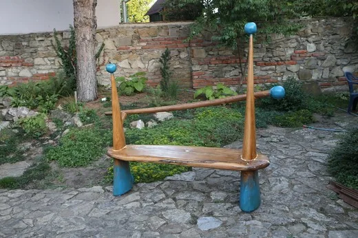 Modrá lavice – moruše
