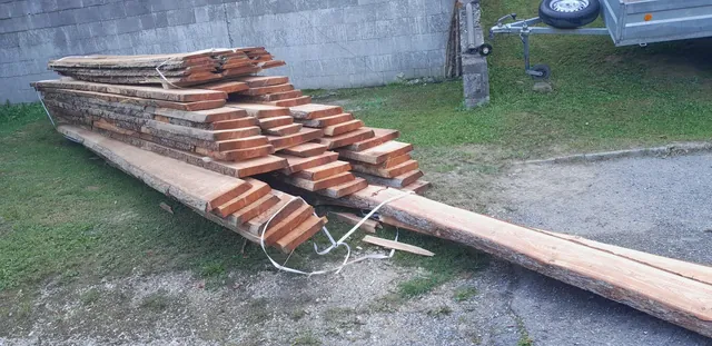Materiál na místě