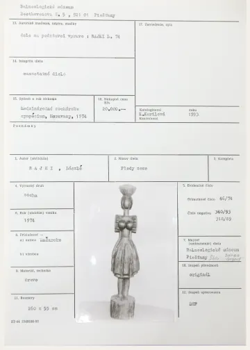 Katalogizační karta, László Rajki (Maďarsko), Plody zeme, 1974, dřevo, 260 × 55 cm