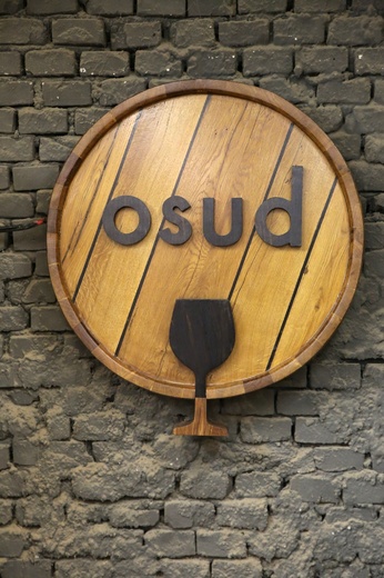 ŠTÍT pro vinotéku