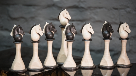 TROFEJE  PRO CHESS SLOVAK OPEN, subfosilní dub, javor