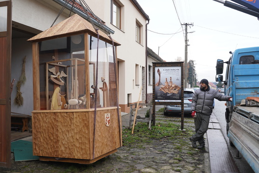 Dílo jede do světa