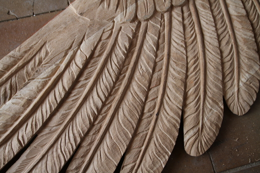 ROZDĚLANÝ DETAIL KŘÍDLA