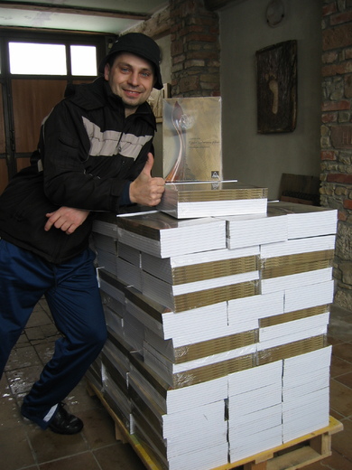 Náklad první knihy, 800 kusů