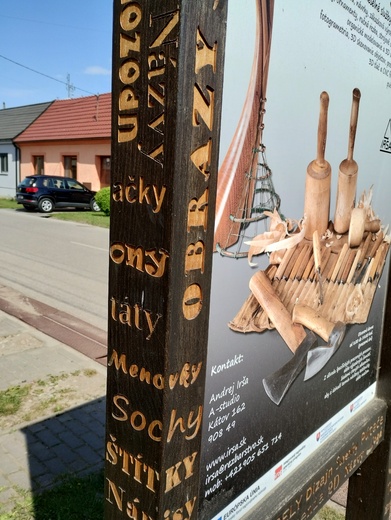 Detail rámu poutače